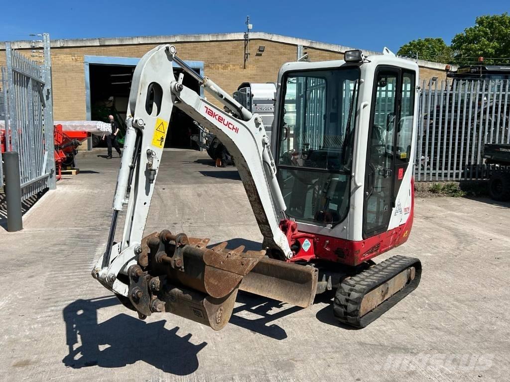 Takeuchi TB 216 Minigravere <7t