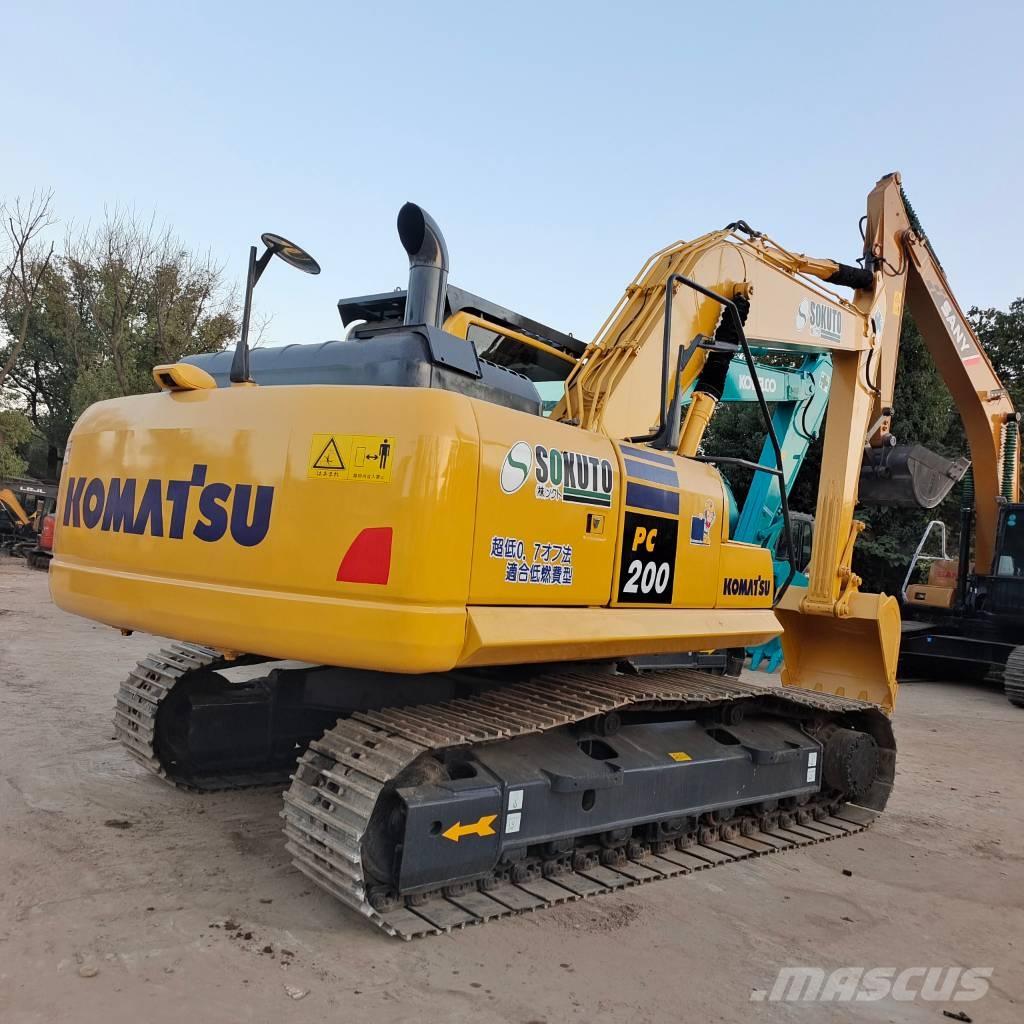 Komatsu PC 200-8 Beltegraver