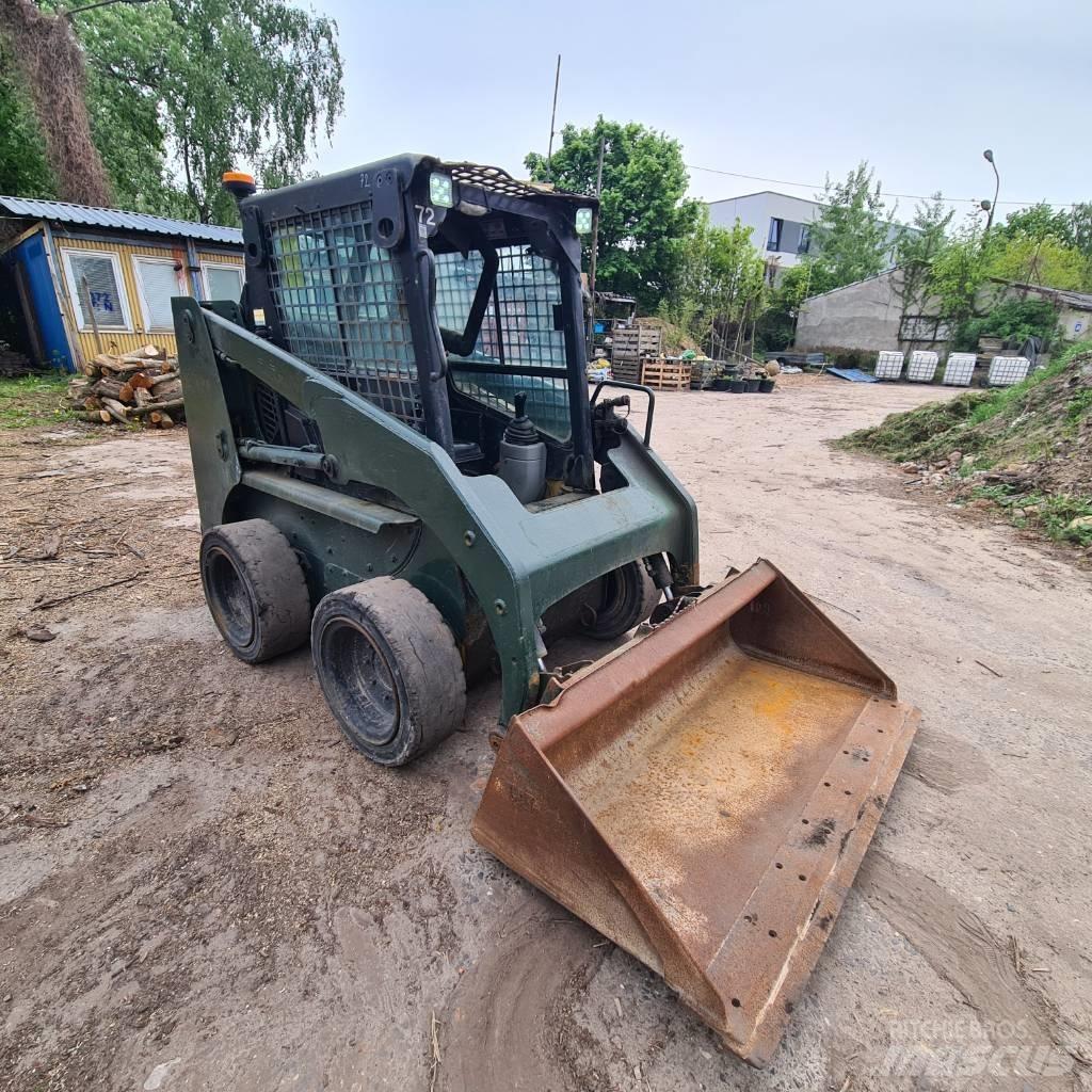 CAT 226 Kompaktlastere