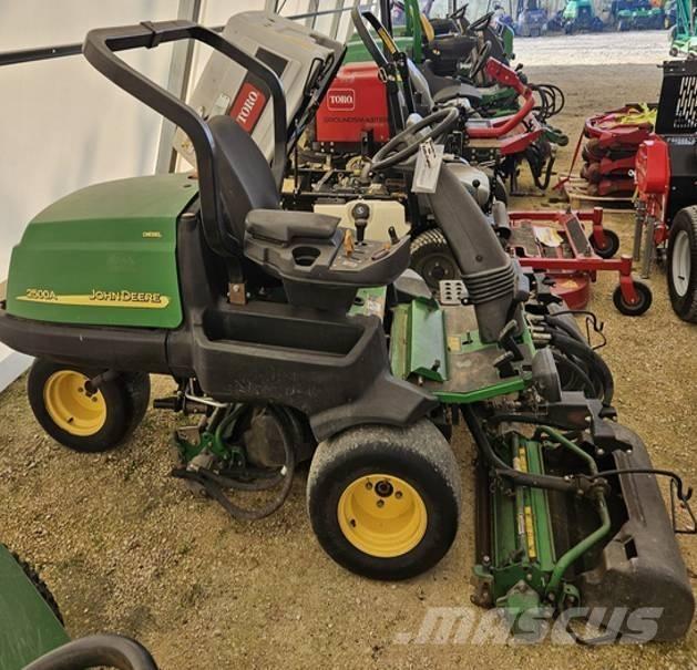 John Deere 2500 A Green klippere