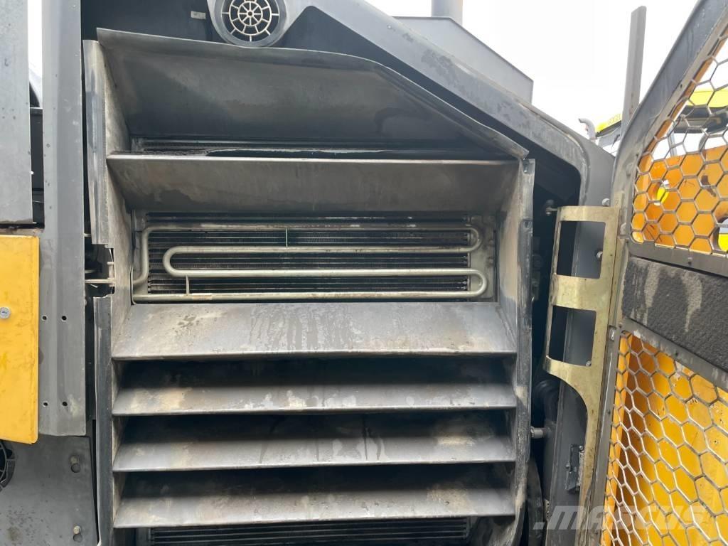 Volvo P7820C Asfaltutleggere