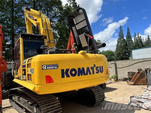 Komatsu PC 200-8 Beltegraver