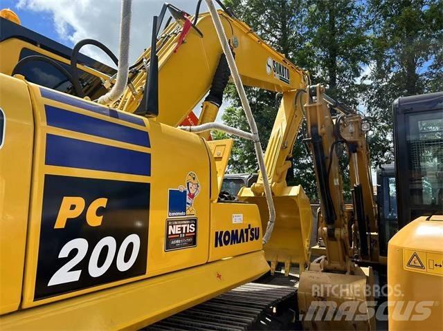 Komatsu PC 200-8 Beltegraver