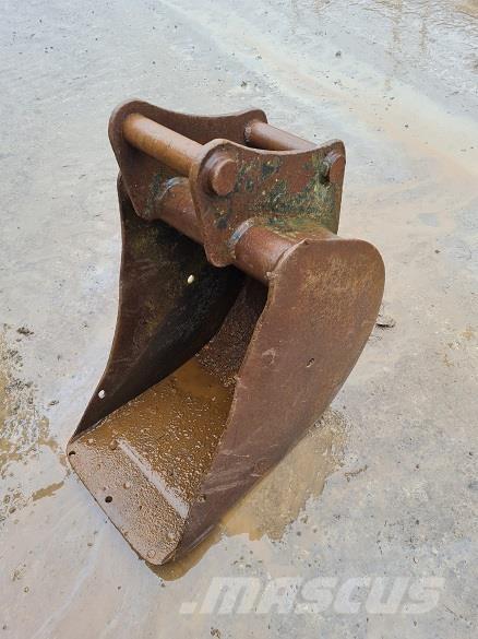  18 BUCKET, 50mm PINS Skuffer