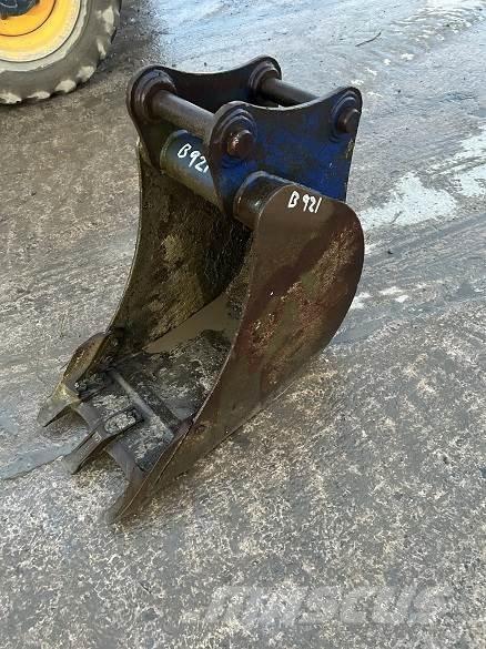  18 BUCKET, 50mm PINS Skuffer