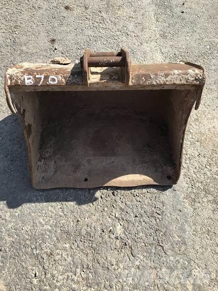  2' BUCKET, 30mm PINS Skuffer