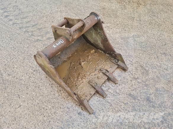  2' BUCKET, 35mm PINS Skuffer