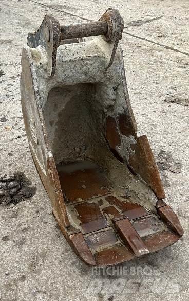  2' BUCKET, 65mm PINS Skuffer