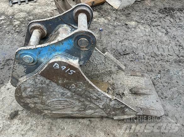  2' BUCKET, 65mm PINS Skuffer