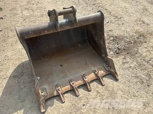 3' BUCKET, 45mm PINS Skuffer