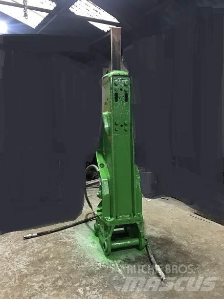  BREAKER MOTEBERT Anlegg - Annet