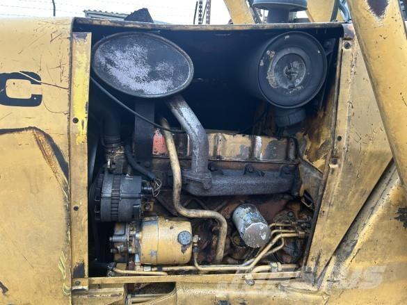 Ford 655C Traktorgravere