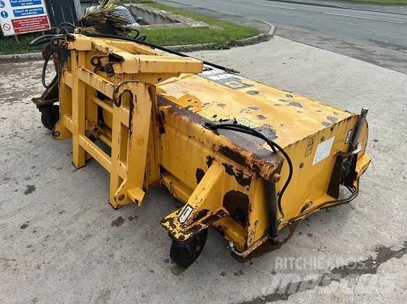 JCB SWEEPER SC240 Anlegg - Annet