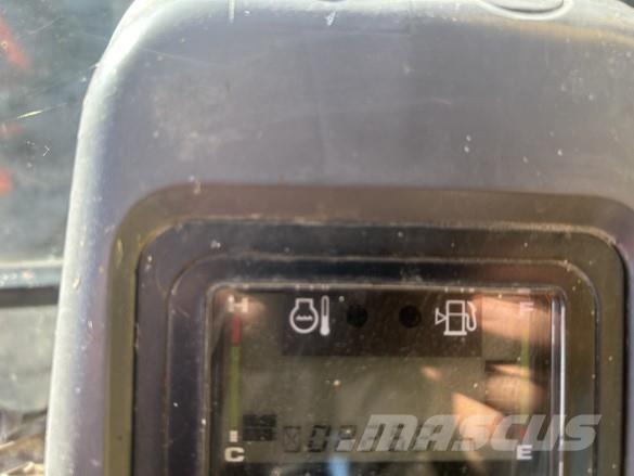 Komatsu PC130-7 Beltegraver