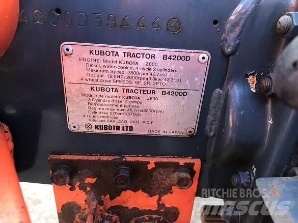 Kubota B4200 Traktorgravere