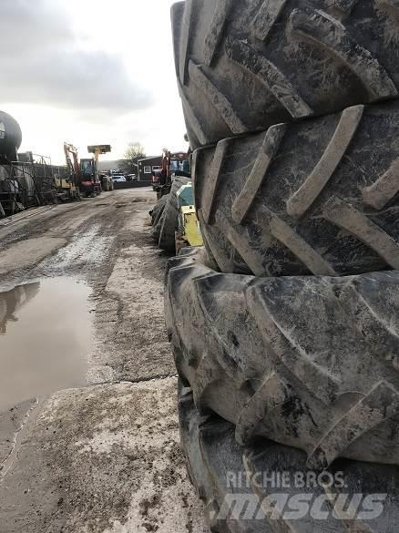  TYRES Dekk, hjul og felger
