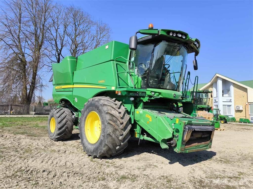 John Deere S685 Skurtreskere