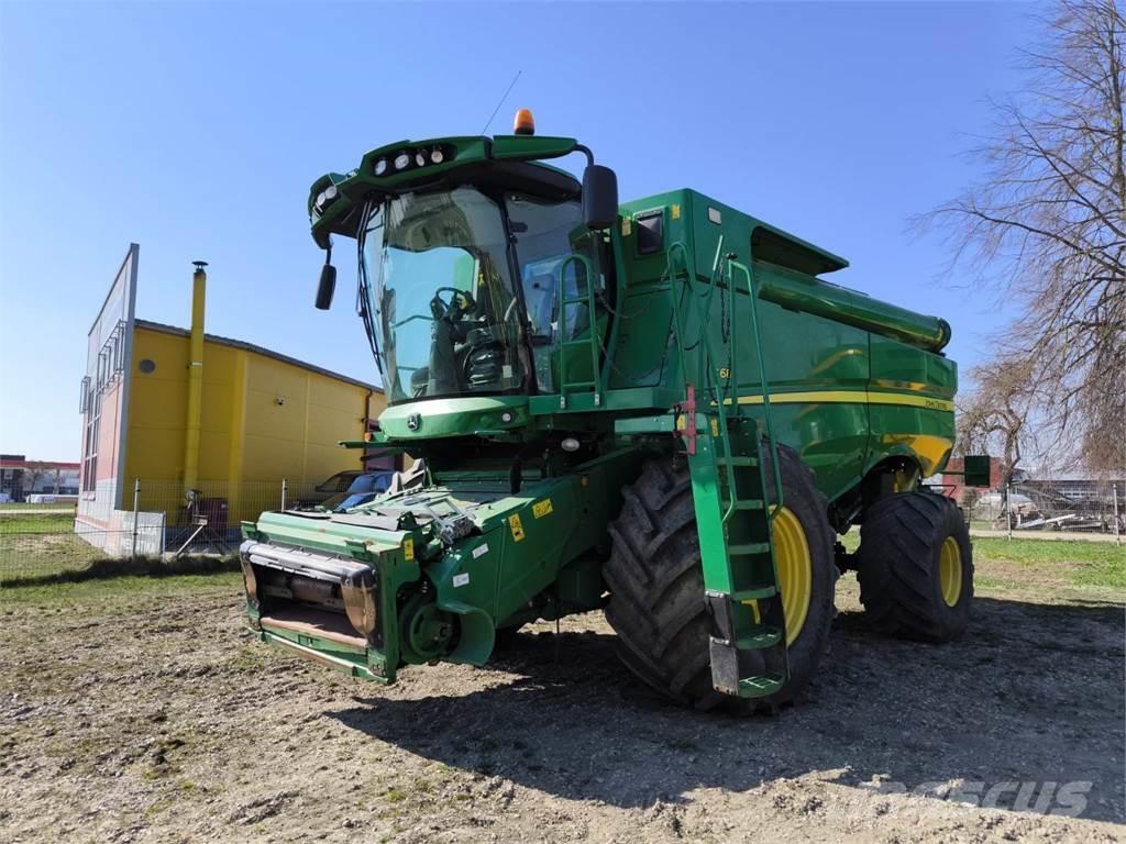 John Deere S685 Skurtreskere