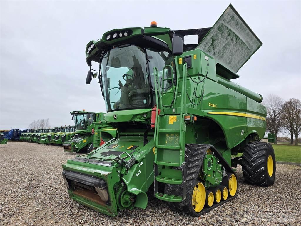 John Deere S690 Skurtreskere