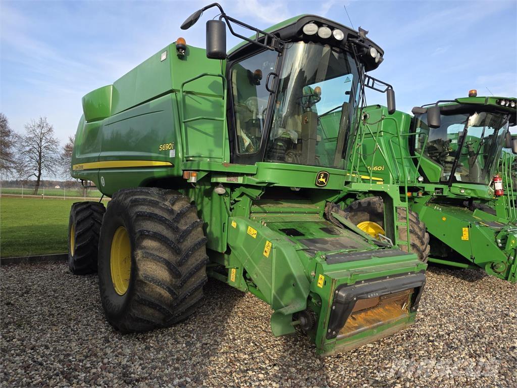 John Deere S690 Skurtreskere