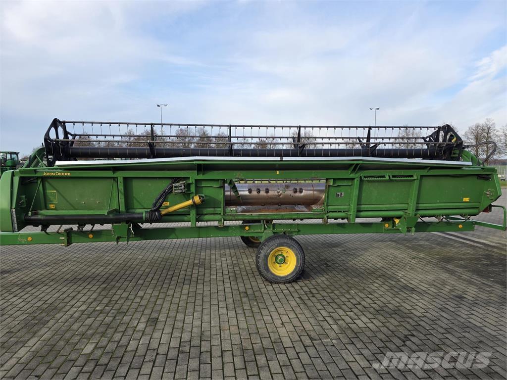 John Deere S690 Skurtreskere