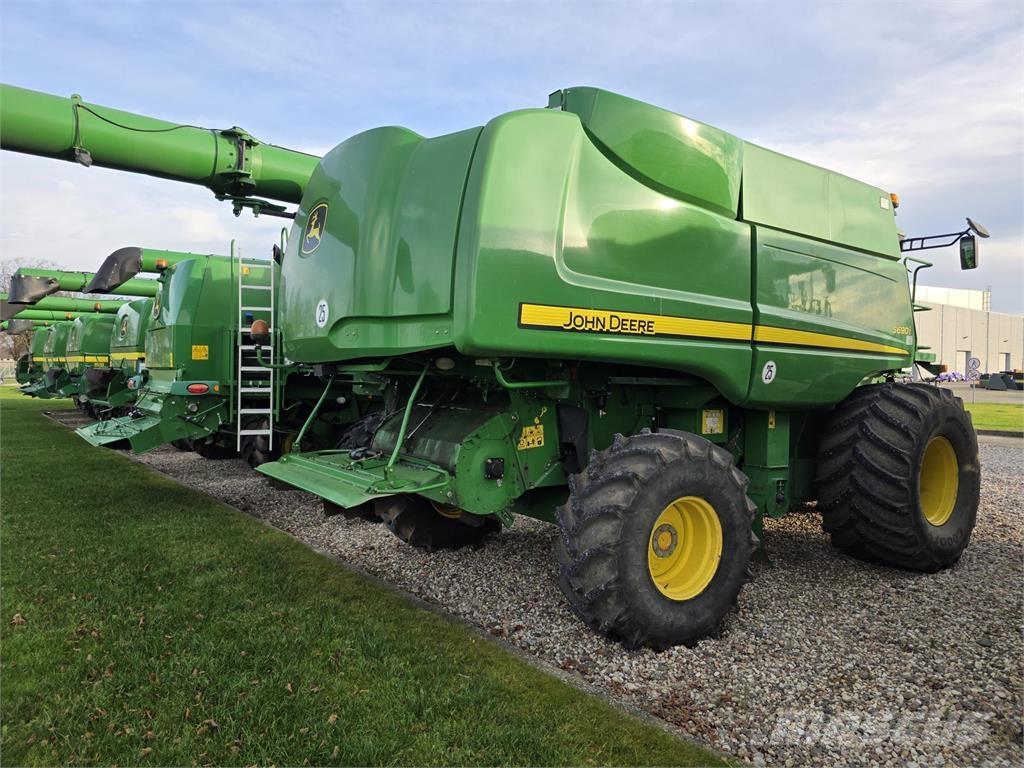 John Deere S690 Skurtreskere