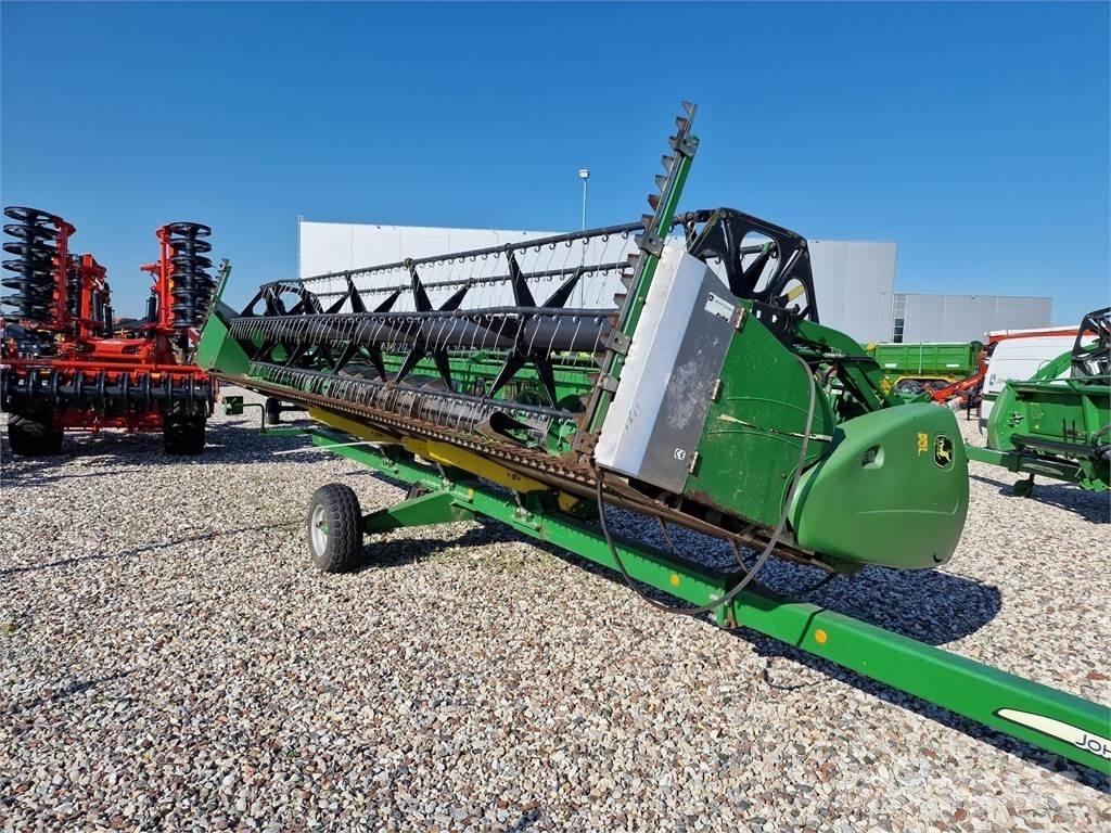 John Deere T670 Skurtreskere