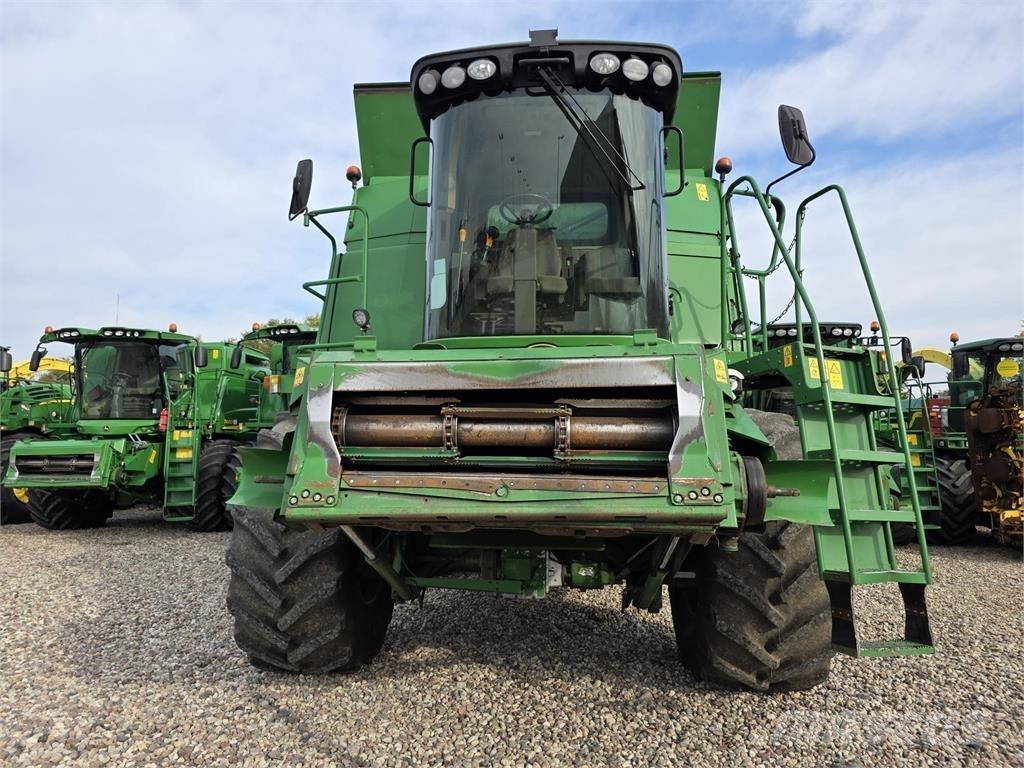 John Deere T670 Skurtreskere