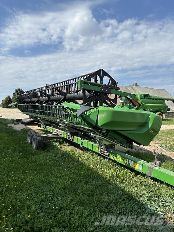 John Deere T670 Skurtreskere