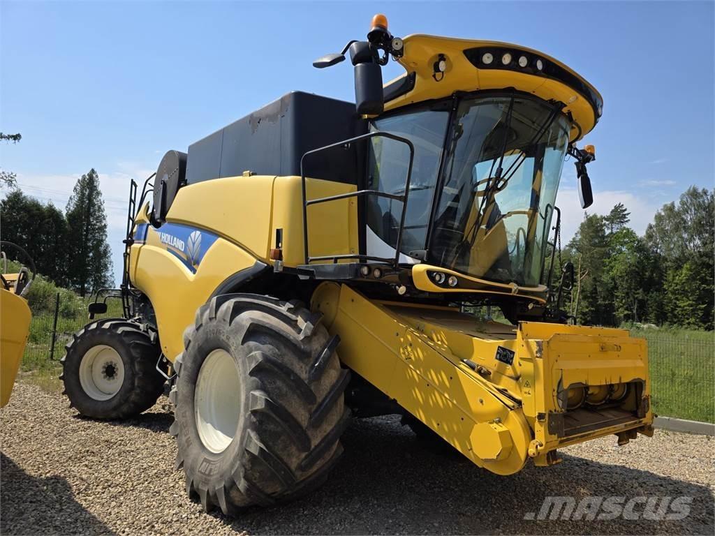 New Holland CX8.85 Skurtreskere