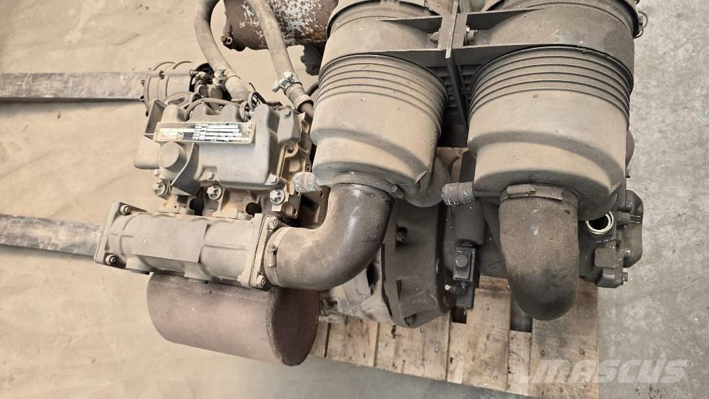 Deutz F2M1011 Motorer