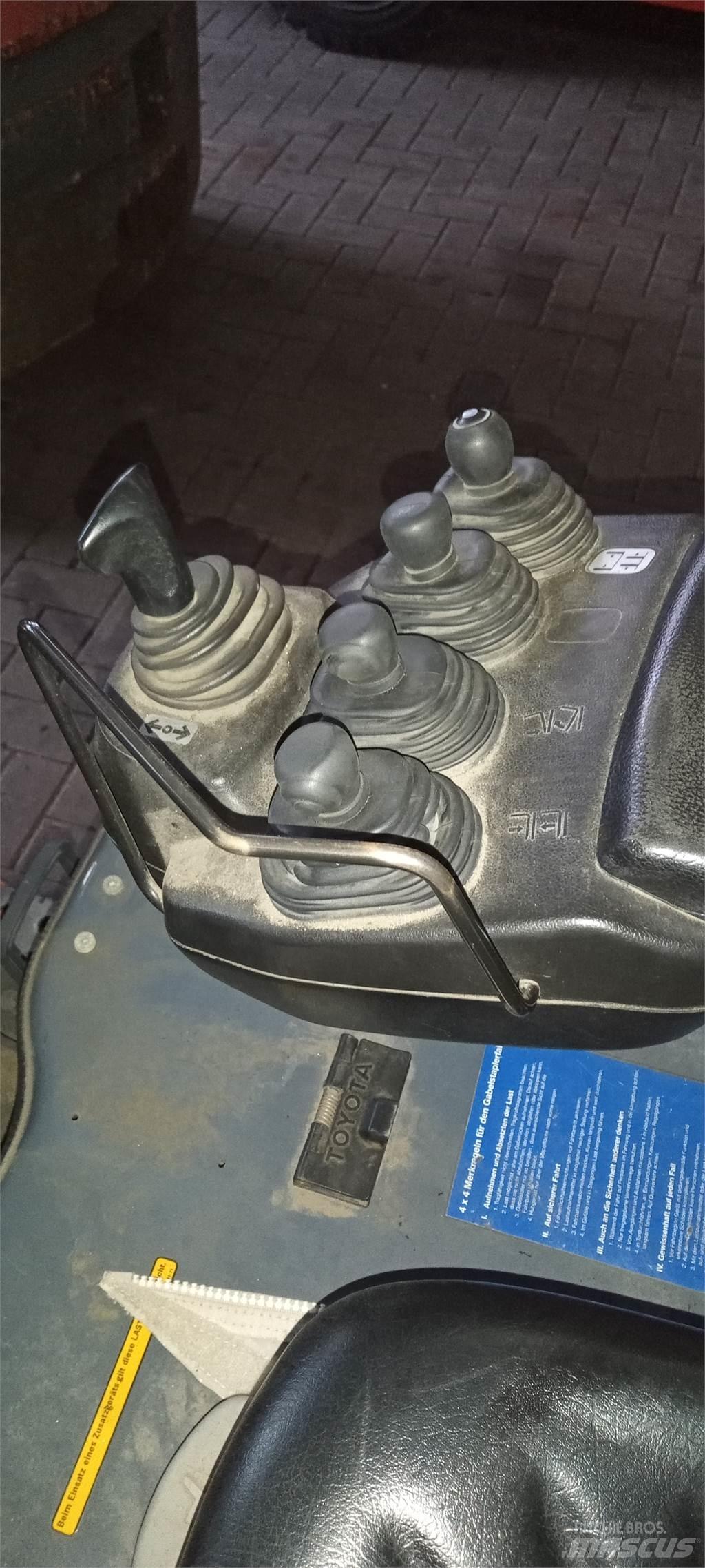 Toyota 8FBEKT18 Elektriske trucker