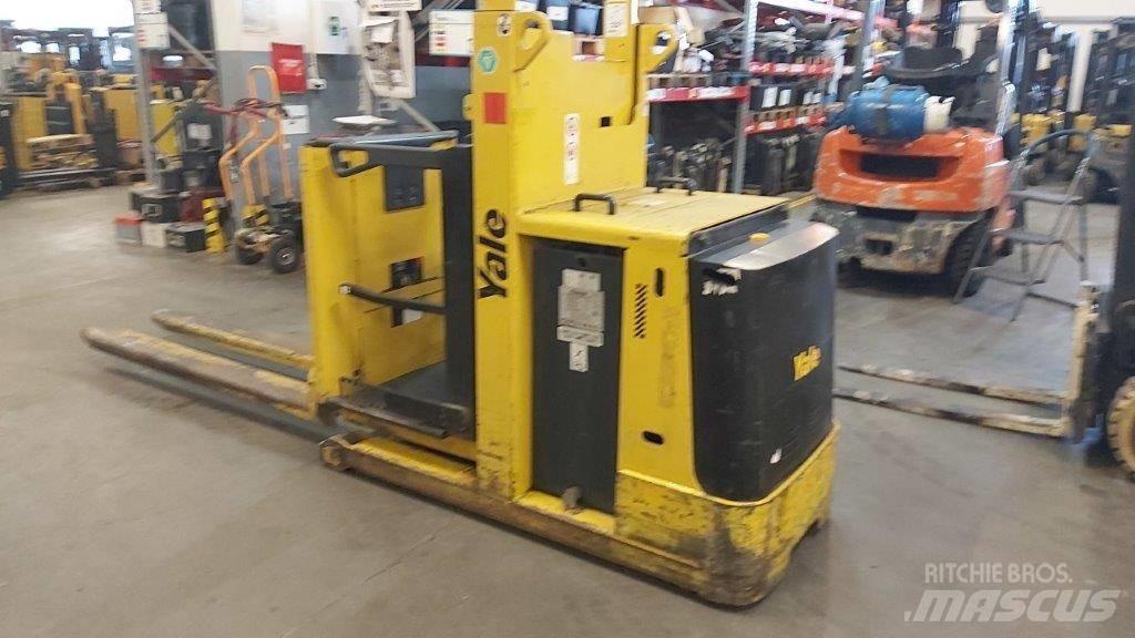 Yale MO10E Lavtløftende plukketruck