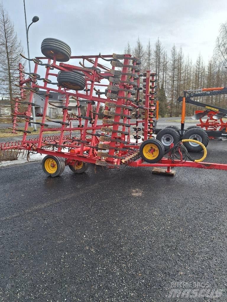 Väderstad NZE 700 Harver