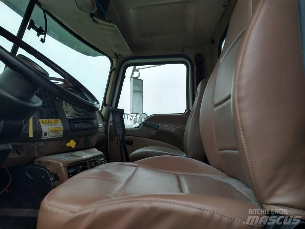 Mack CV Renovasjonsbil