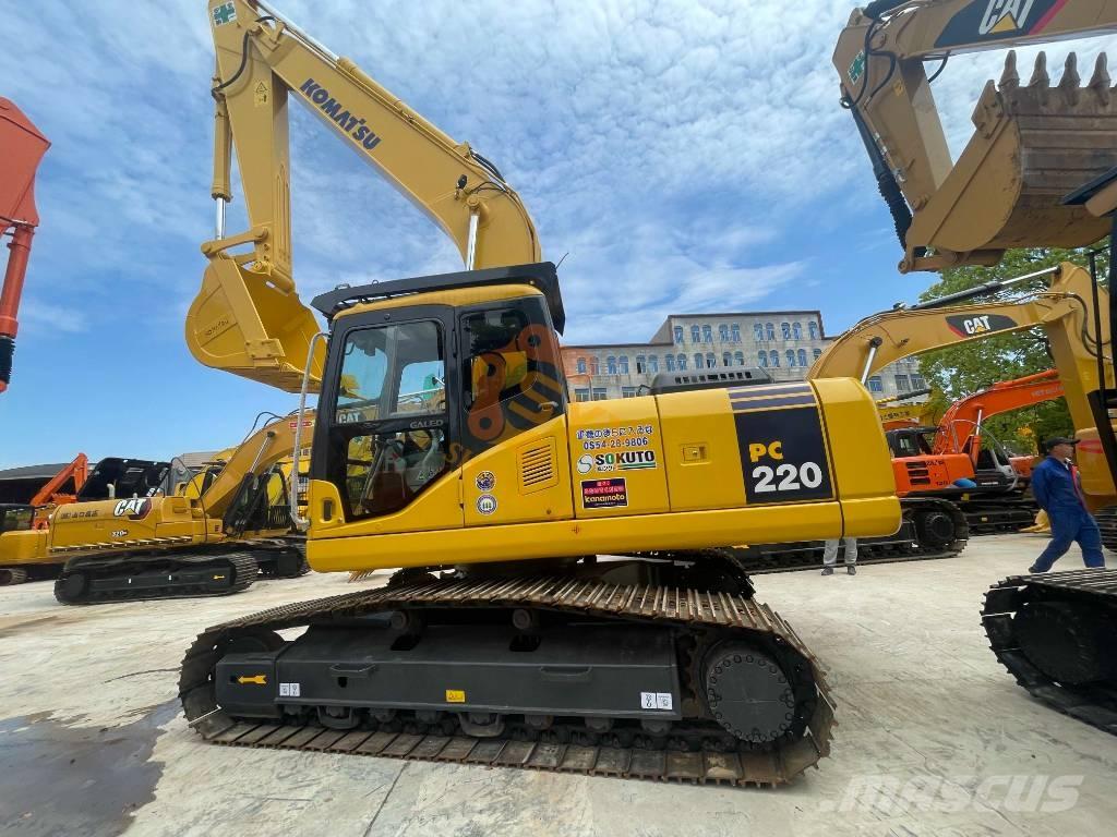 Komatsu PC 220-7 Beltegraver
