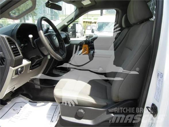 Ford F550 Sand- og saltspredere