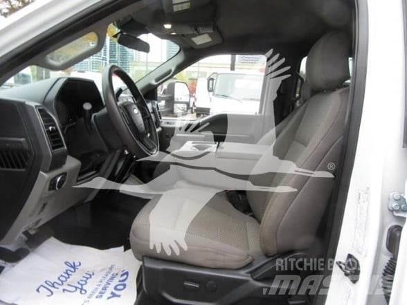 Ford F550 Anlegg - Annet