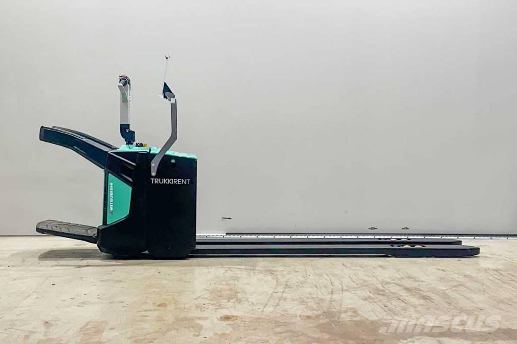 Mitsubishi PBV 20 N2 Lavtløftende truck med platform