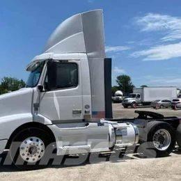 Volvo VNL 64T200 Trekkvogner
