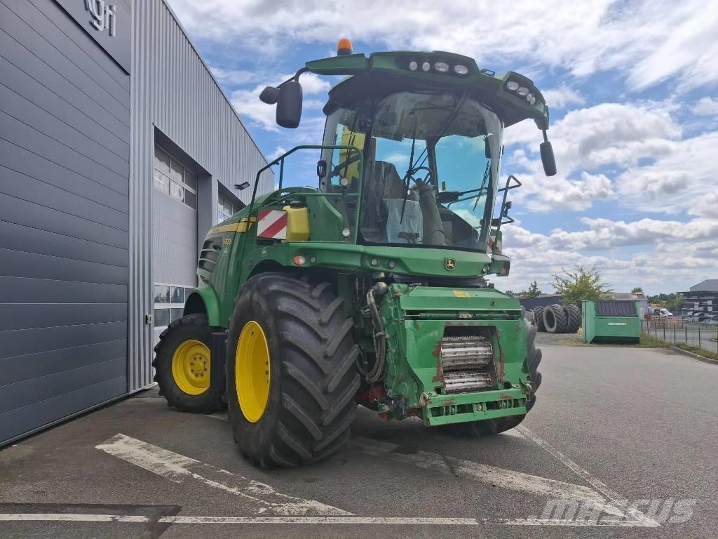 John Deere 7300 i Selvdrevne fôrhøstere