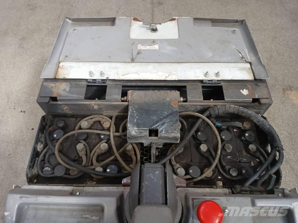 UniCarriers PLP 200 Lavtløftende truck med platform