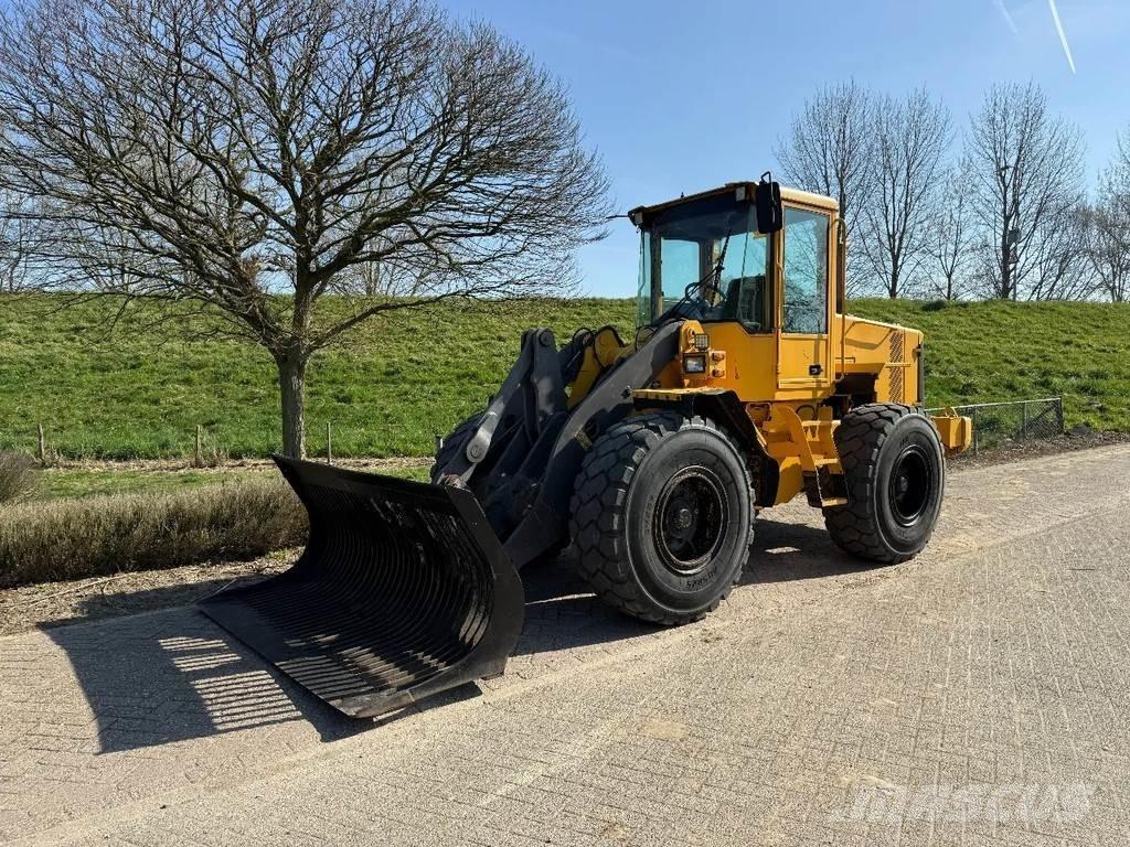 Volvo L70D Hjullastere