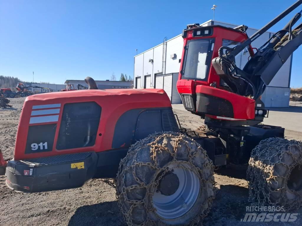 Komatsu 911 Hogstmaskiner