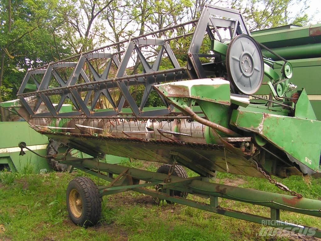 John Deere 2056 Skurtreskere