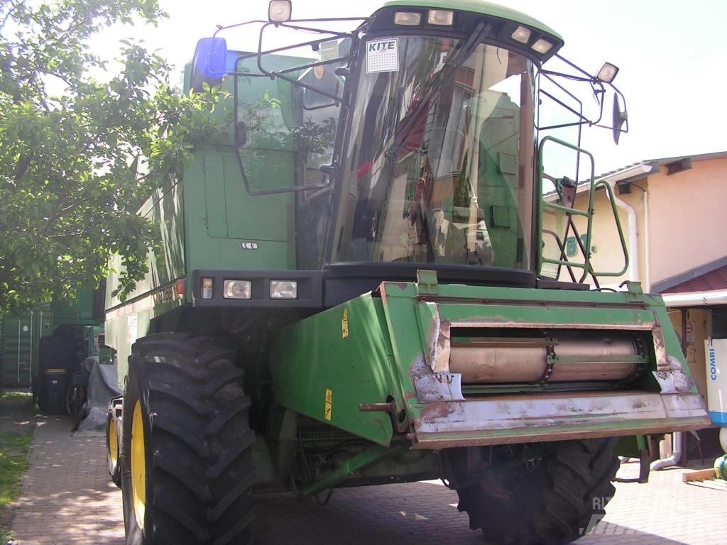 John Deere 2056 Skurtreskere