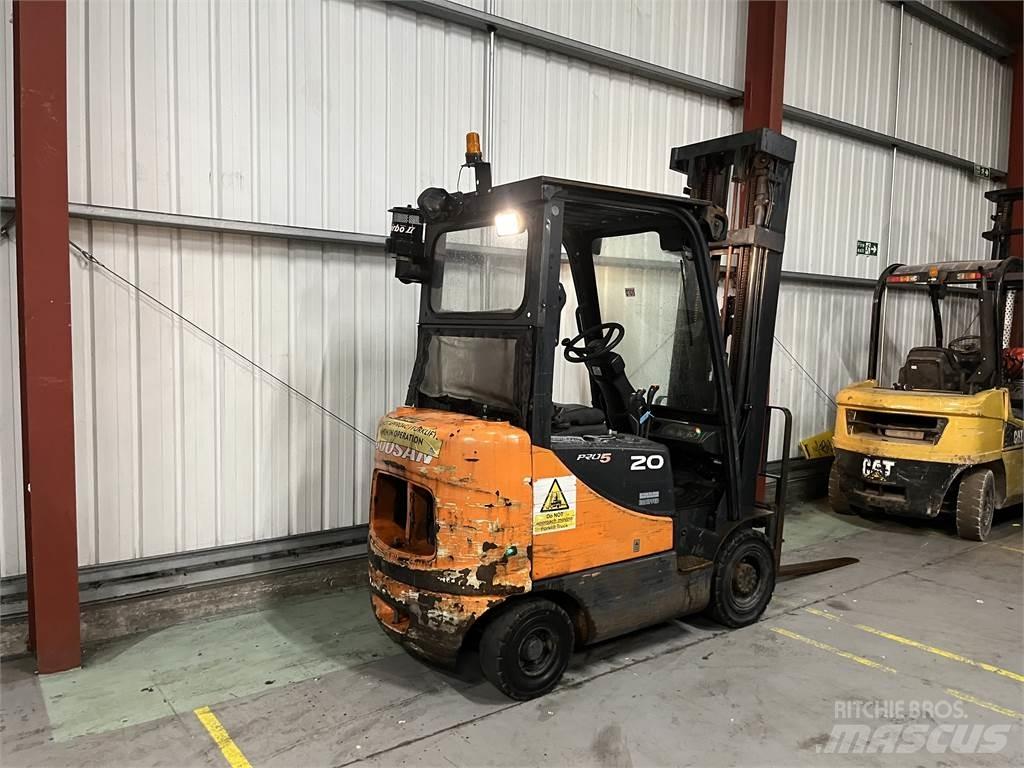 Doosan D20SC-5 Diesel Trucker