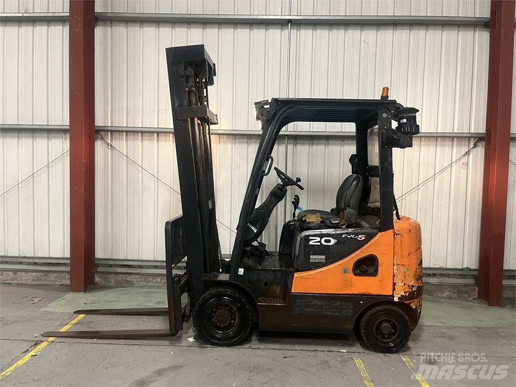 Doosan D20SC-5 Diesel Trucker