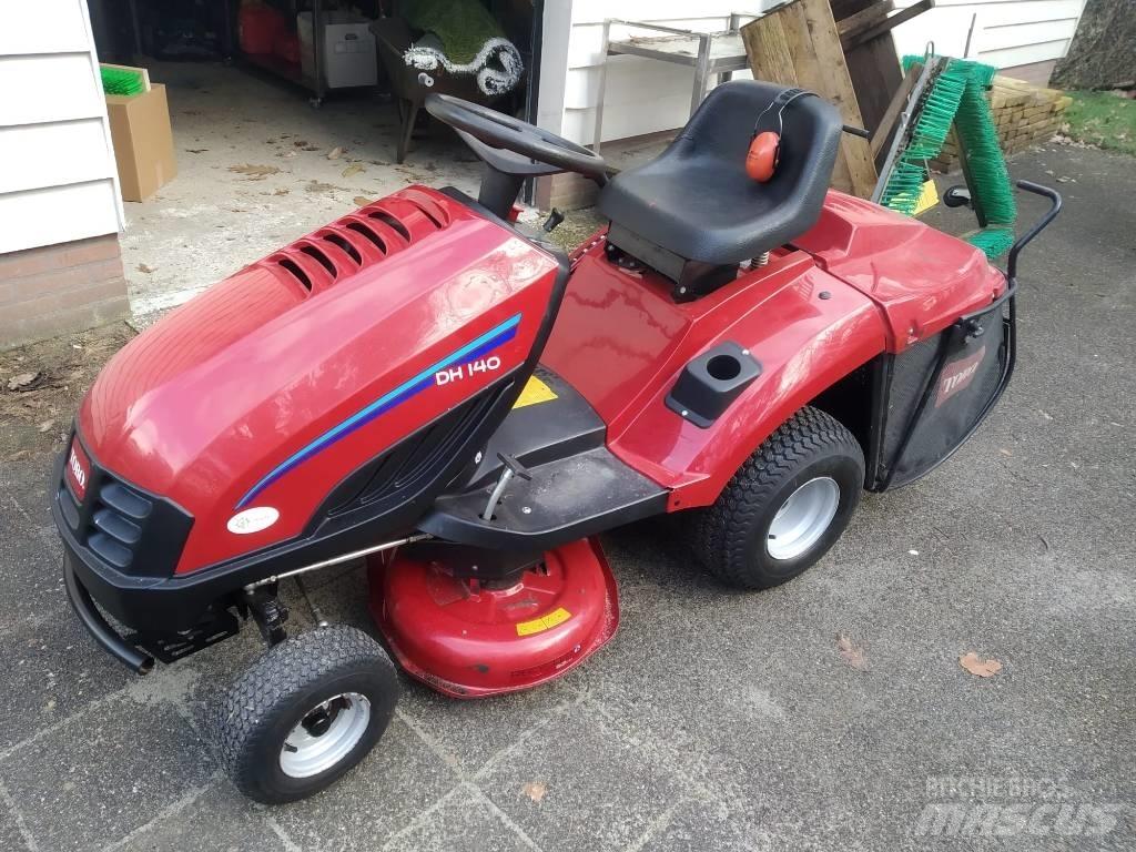 Toro zitmaaier DH140 Sitteklippere
