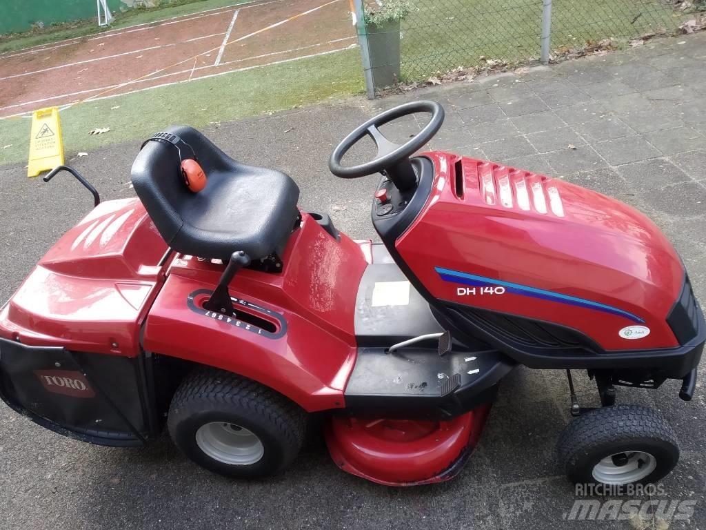 Toro zitmaaier DH140 Sitteklippere